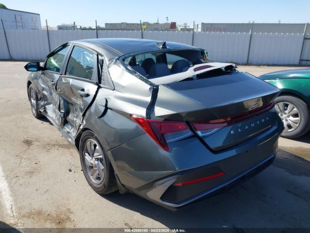 KMHLL4DG5RU841235 Hyundai ELANTRA SE