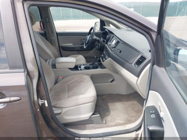 KNDMB5C13F6072586 KIA SEDONA LX