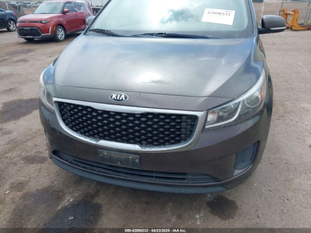 KNDMB5C13F6072586 KIA SEDONA LX