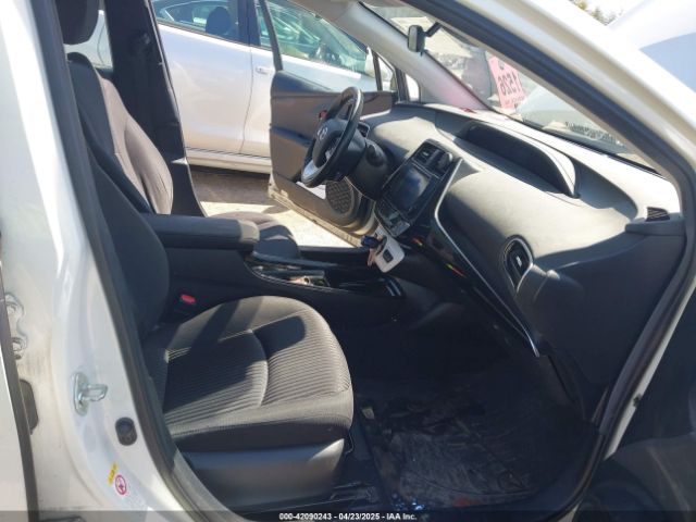 JTDKARFP9H3061839 Toyota Prius Prime Plus