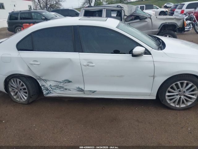 3VWL07AJ4GM243585 Volkswagen Jetta 1.8t Sel