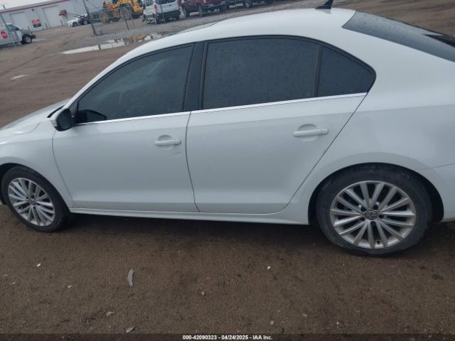 3VWL07AJ4GM243585 Volkswagen Jetta 1.8t Sel
