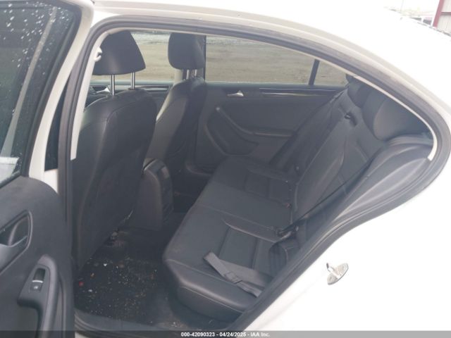 3VWL07AJ4GM243585 Volkswagen Jetta 1.8t Sel