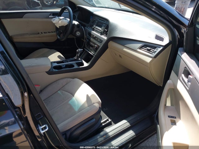 5NPE24AF5FH257094 Hyundai SONATA SE