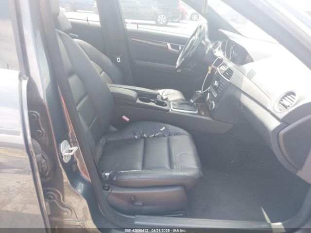 WDDGF4HB0EA936265 Mercedes-Benz C-class C 250 Sport/luxury
