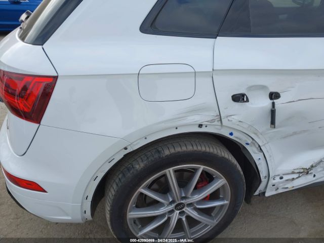 WA1E2AFY9R2092465 Audi 55 tfsi