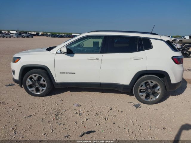 3C4NJCCB1LT123329 Jeep 2020
