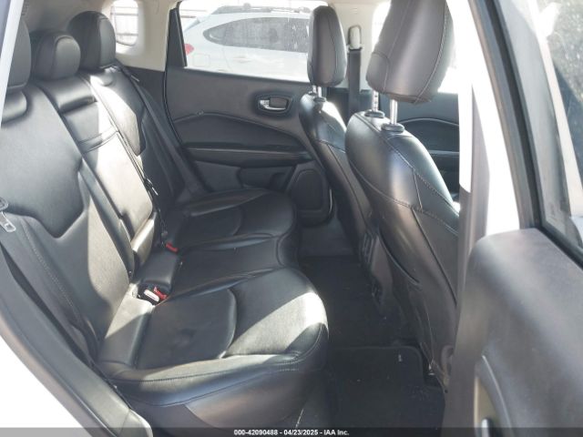 3C4NJCCB1LT123329 Jeep 2020