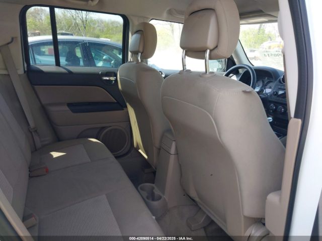 1C4NJPBAXFD209149 Jeep Patriot Sport