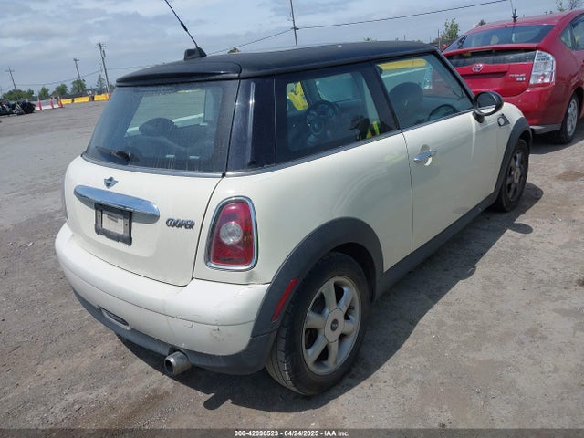 2009 MINI COOPER WMWMF33569TU75508 Photo 3