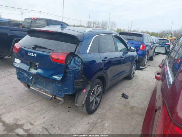 KNDCB3LCXN5512079 KIA NIRO LX