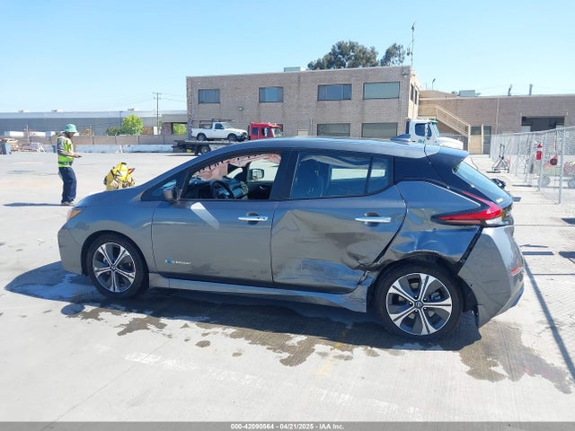 1N4AZ1CP6KC304997 Nissan LEAF SV