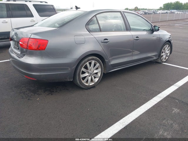 3VWD17AJ0EM246966 Volkswagen Jetta 1.8t Se