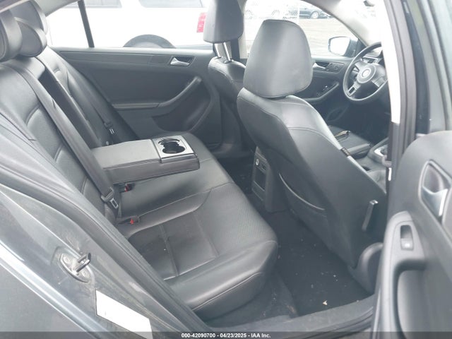 3VWD17AJ0EM246966 Volkswagen Jetta 1.8t Se