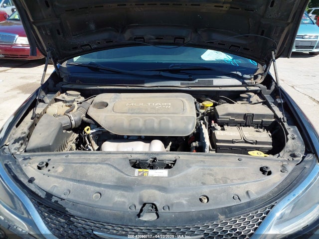 Chrysler 200 Limited 2015 1C3CCCABXFN706446 Image 10
