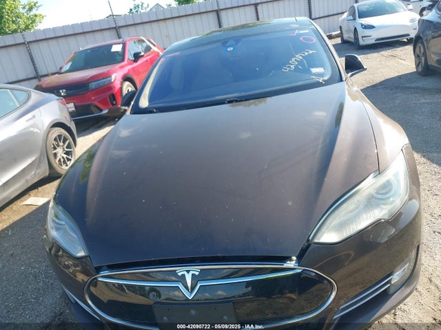 2015 TESLA MODEL S 5YJSA1H16FFP66673 Photo 9