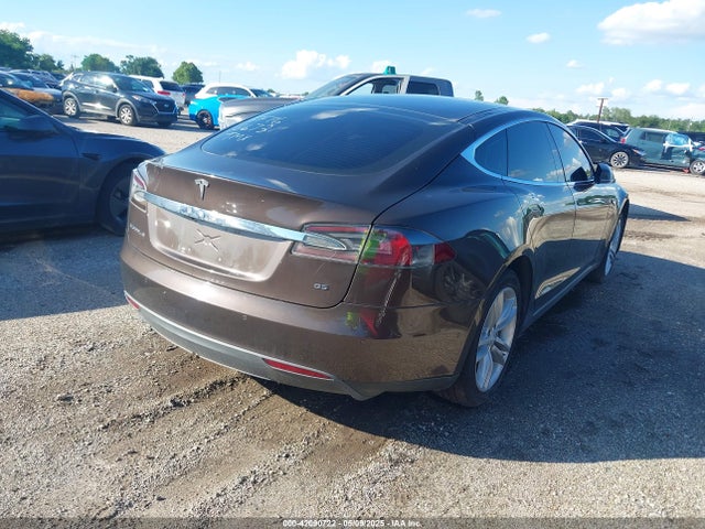 2015 TESLA MODEL S 5YJSA1H16FFP66673 Photo 3
