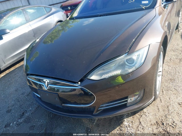 2015 TESLA MODEL S 5YJSA1H16FFP66673 Photo 5