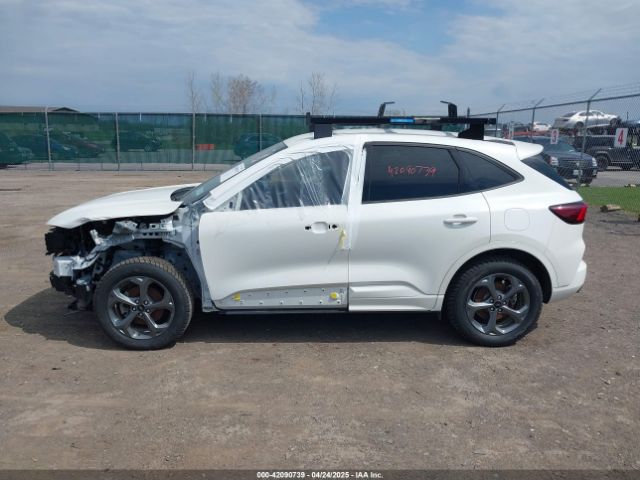 1FMCU9NZ0RUA27634 Ford Escape St-line Select