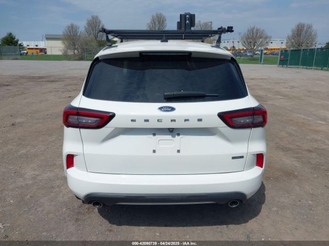 1FMCU9NZ0RUA27634 Ford Escape St-line Select