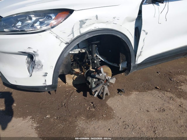 1FMCU9J98LUB45539 Ford Escape Titanium