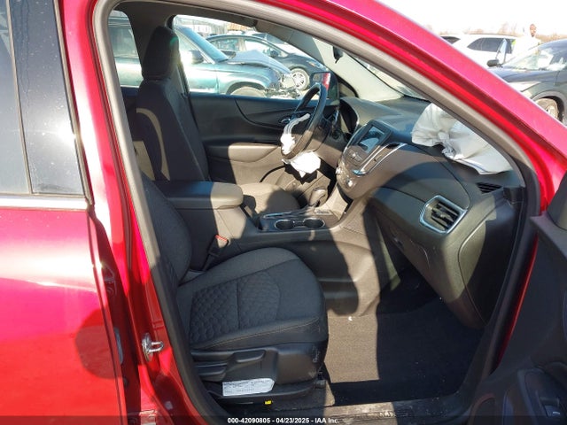 2GNAXUEV8K6125969 Chevrolet EQUINOX LT