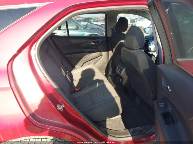 2GNAXUEV8K6125969 Chevrolet EQUINOX LT