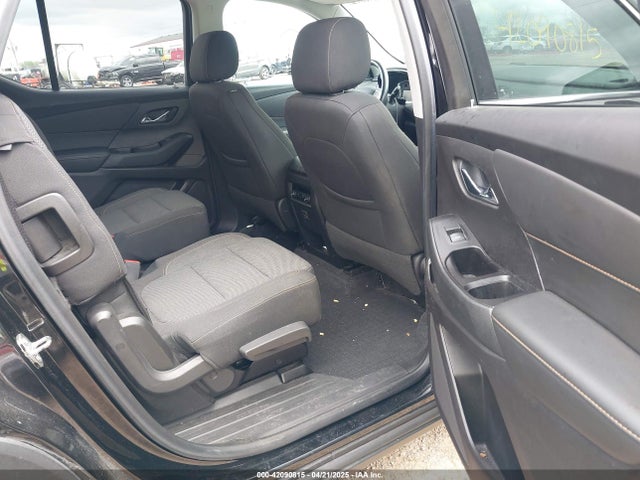 1GNEVGKW3KJ305899 Chevrolet Traverse 1lt
