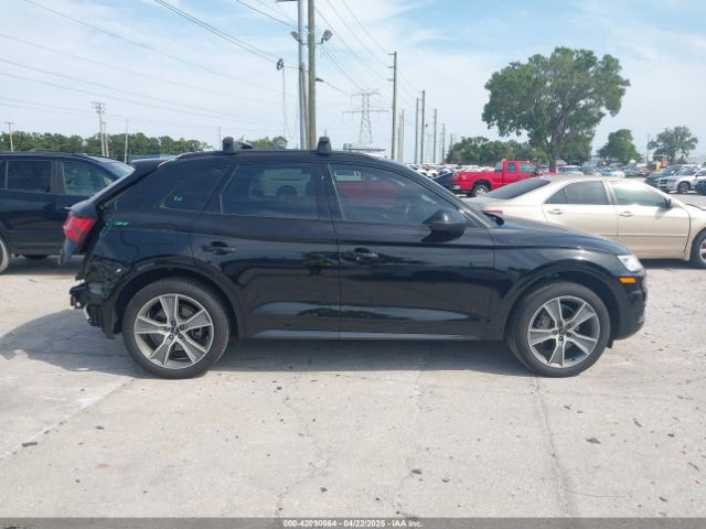 WA1CNAFY2K2018518 Audi Q5 45 Premium