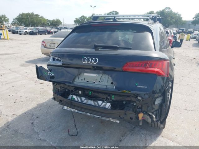 WA1CNAFY2K2018518 Audi Q5 45 Premium