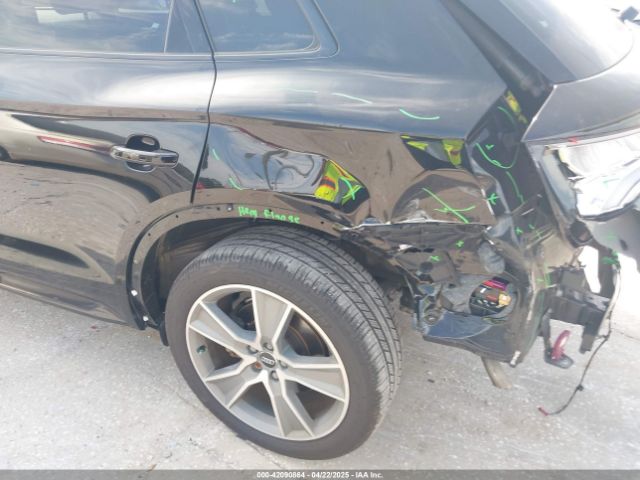 WA1CNAFY2K2018518 Audi Q5 45 Premium