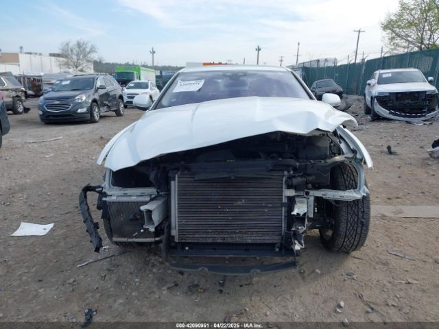 SAJAJ4FX7JCP23102 Jaguar Xe 25t Premium