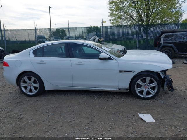 SAJAJ4FX7JCP23102 Jaguar Xe 25t Premium