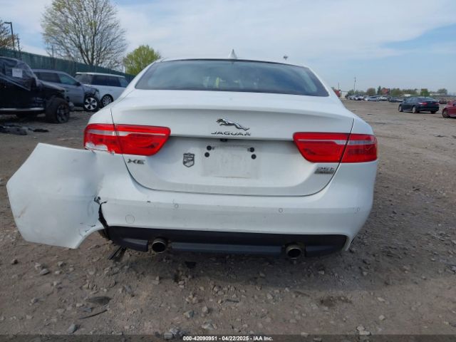 SAJAJ4FX7JCP23102 Jaguar Xe 25t Premium