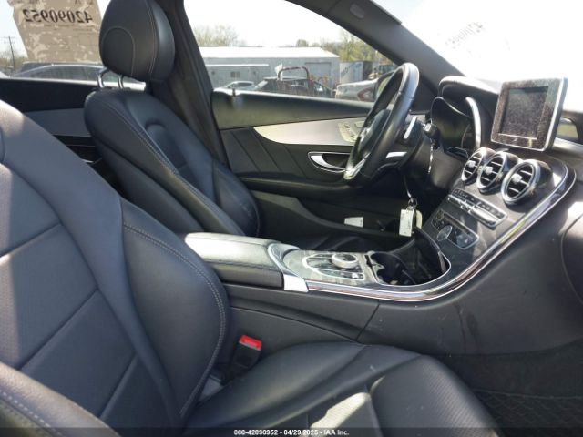 2018 MERCEDES-BENZ C 300 55SWF4KB3JU273059 Photo 4