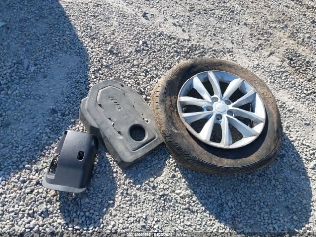 5XYPG4A37HG255017 KIA Sorento 2.4l Lx