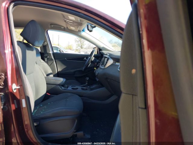 5XYPG4A37HG255017 KIA Sorento 2.4l Lx