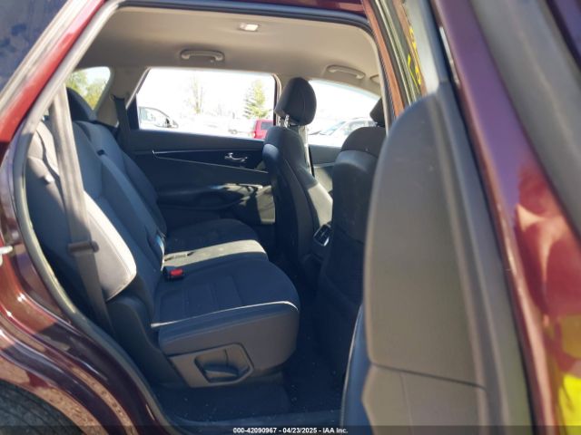 5XYPG4A37HG255017 KIA Sorento 2.4l Lx