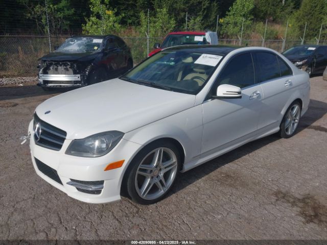 WDDGF8AB4ER303108 Mercedes-Benz C 300 Luxury 4matic/sport 4matic