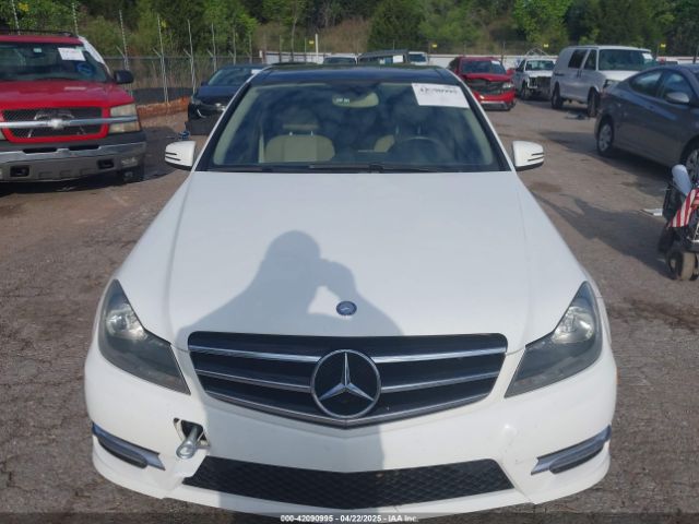 WDDGF8AB4ER303108 Mercedes-Benz C 300 Luxury 4matic/sport 4matic