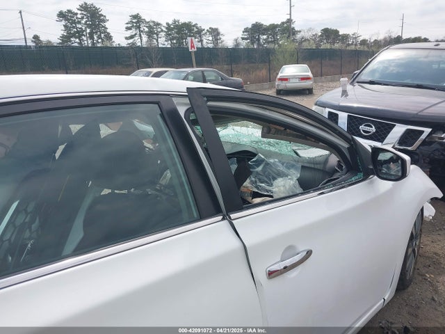 3N1AB7AP0KY317713 Nissan SENTRA SV