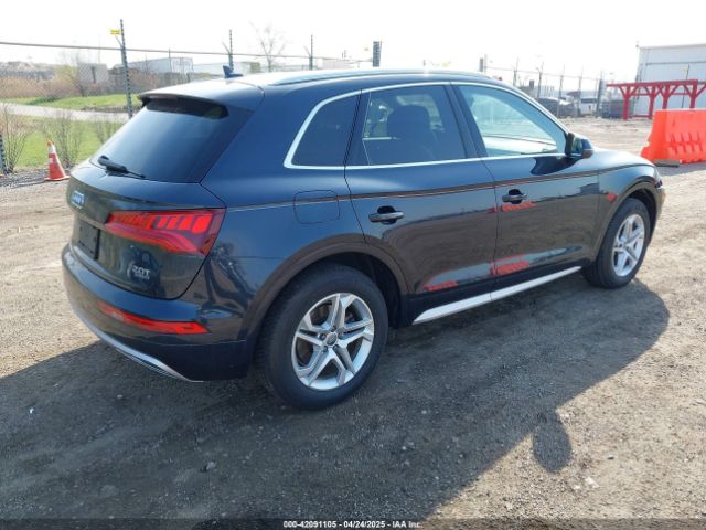 WA1BNAFY5J2185823 Audi Q5 2.0t Premium/2.0t Tech Premium