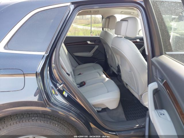 WA1BNAFY5J2185823 Audi Q5 2.0t Premium/2.0t Tech Premium