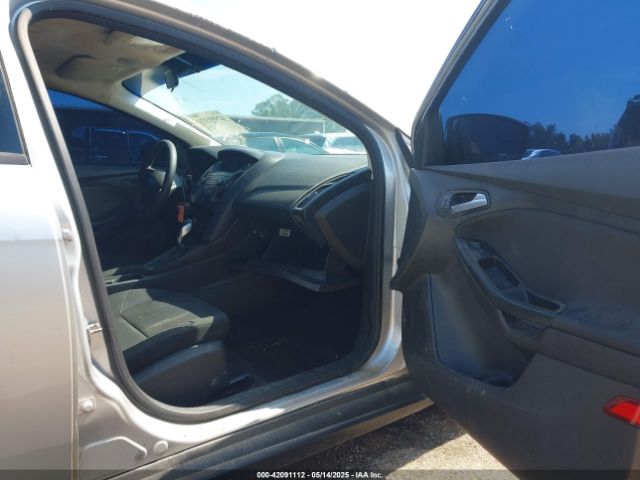 2018 FORD FOCUS 1FADP3F22JL237991 Photo 4