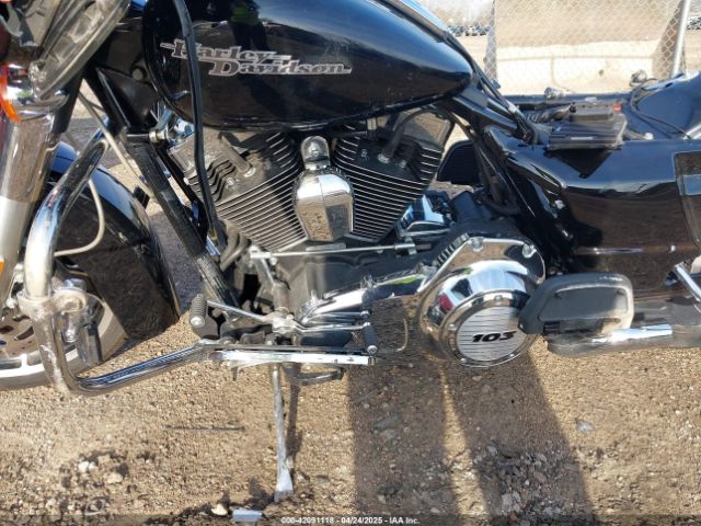 2012 HARLEY-DAVIDSON FLHX 1HD1KBM14CB676827 Photo 8