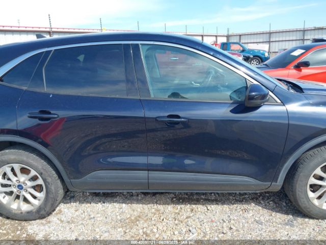 1FMCU9G67MUA39792 Ford ESCAPE SE