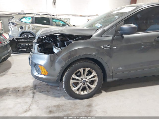 1FMCU0F73HUE27954 Ford ESCAPE S