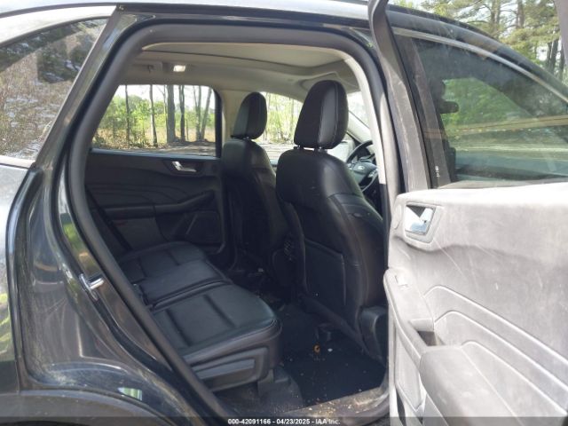 1FMCU0H60NUA07052 Ford ESCAPE SEL