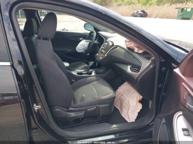 2021 CHEVROLET MALIBU 1G1ZB5ST7MF040030 Photo 4