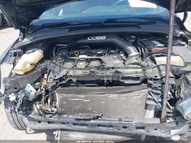 1FADP3L91GL328258 Ford FOCUS ST
